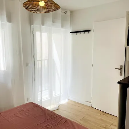 Climatise, Traversant Avec Verriere *